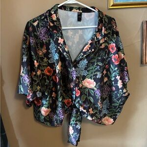Cider PLUS Floral Tie-Front Blouse